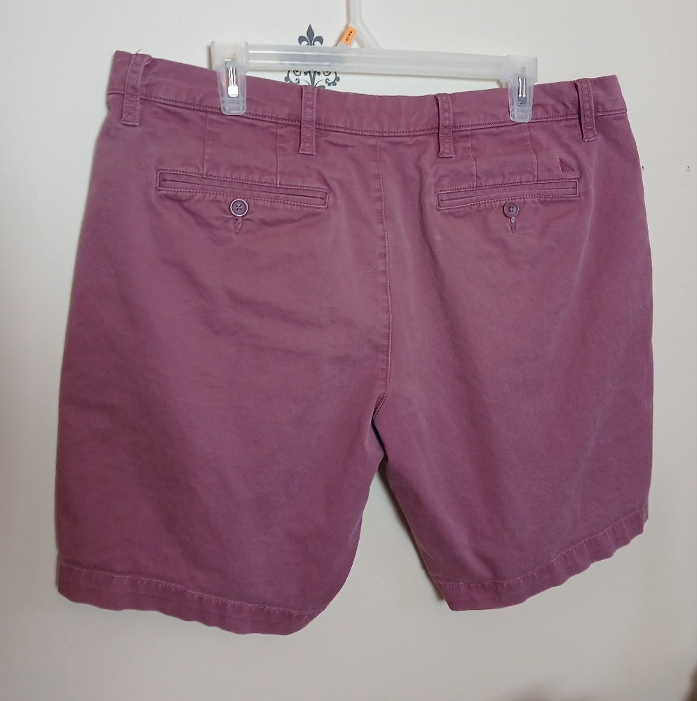 Untuckit Shorts Mens 36 Inseam 9 Red Washed St. Vincent Chino Stretch - Picture 3 of 5